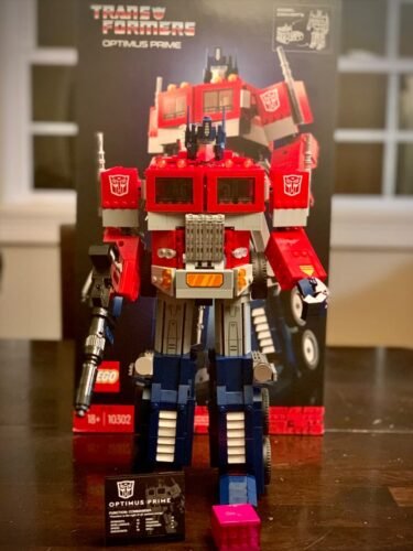 LEGO Icons Optimus Prime Transformers Set 10302 – 2-in-1 Robot and Truck Collectible Model Kit for Adults with Weapons & Accessories – Build & Display Autobot Leader – 1,508 Pieces photo review