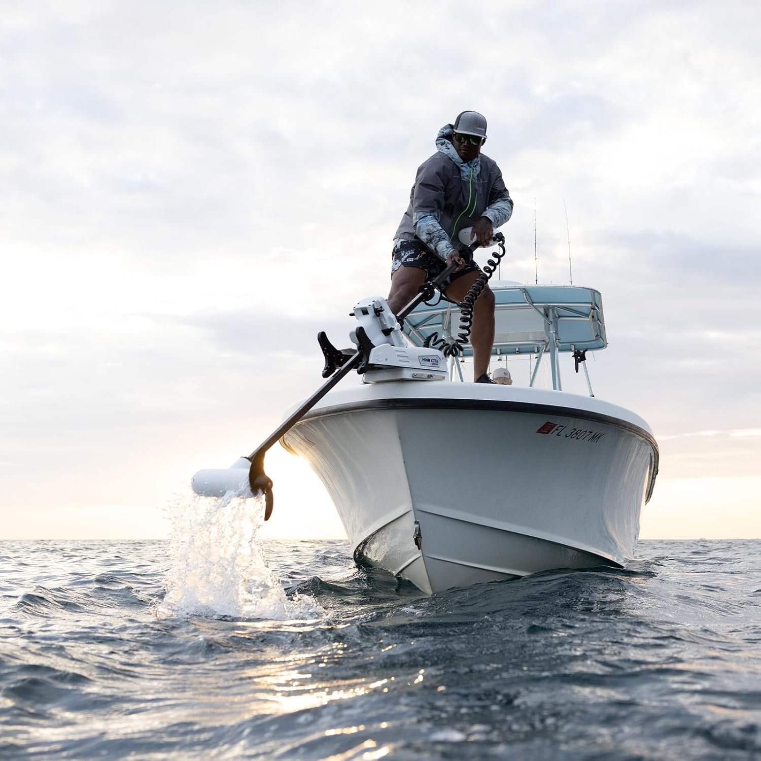 Minn Kota 1363770 Riptide Terrova 55 lb Thrust Bow-Mount Trolling Motor with Spot-Lock®, Wireless Remote, 54″ Shaft, Saltwater Resistant - Image 8