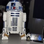 LEGO Star Wars R2-D2 75308 Droid Building Set for Adults, Collectible 3D Display Model with Info Plaque and Hidden Lightsaber, 2314 Pieces photo review
