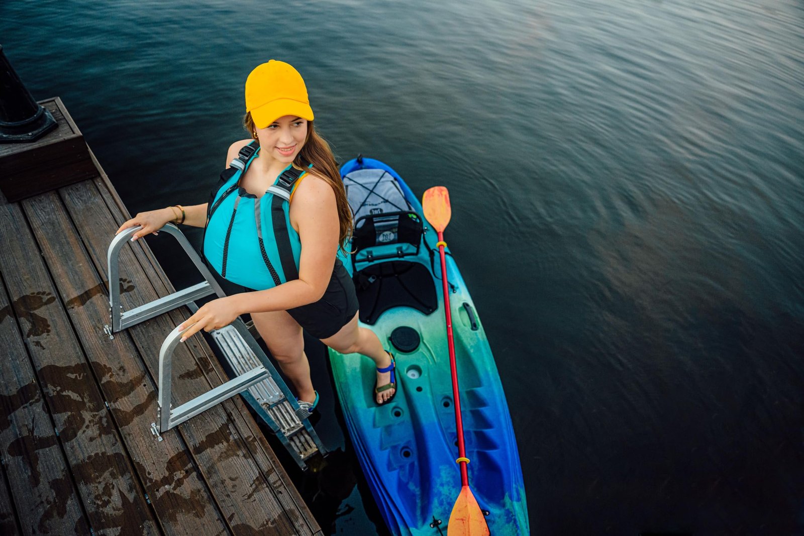 Perception Tribe 9.5′ Sit-On-Top Recreational Kayak – Adjustable Framed Seat & Ample Storage (Déjà Vu) - Image 9