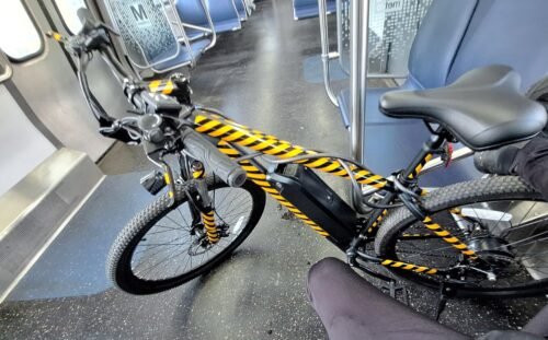 Racer Electric Bike for Adults - 21-Speed Mountain Lightweight Ebike with Peak 750W 22MPH Brushless Motor, 375Wh Removable Battery, 26X2.1 Tire Step Over E-MTB, Up to 40 Miles photo review