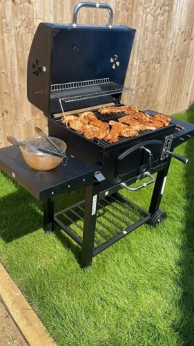 VonHaus XL Charcoal BBQ Grill & Smoker – Portable Barbecue with Warming Rack, Side Shelves, Wheels, Temperature Gauge – Outdoor Cooking for Meat, Fish & Veg photo review