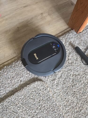 Shark Matrix Plus 2-in-1 Robot Vacuum & Mop with Sonic Mopping, Matrix Clean Navigation, Self-Empty HEPA Base, Precision Mapping, CleanEdge Technology, Pet Hair Removal, WiFi/App Control, RV2610WA photo review
