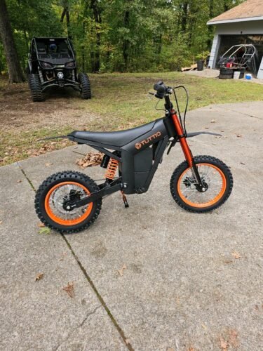 Soleil 01 2000 W Electric Dirt Bike – 14″ / 12″ Fat-Tyre, 48 V 21 Ah Battery, 37 mph / 60 km h⁻¹, Dual Suspension photo review