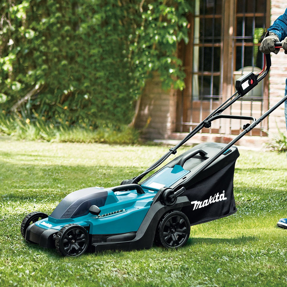 Makita DLM330Z 18V LXT 33cm Cordless Lawn Mower with 1 x 6.0Ah Battery & Charger
